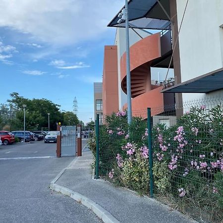 Charmant Studio De 23M2 Avignon Exterior photo